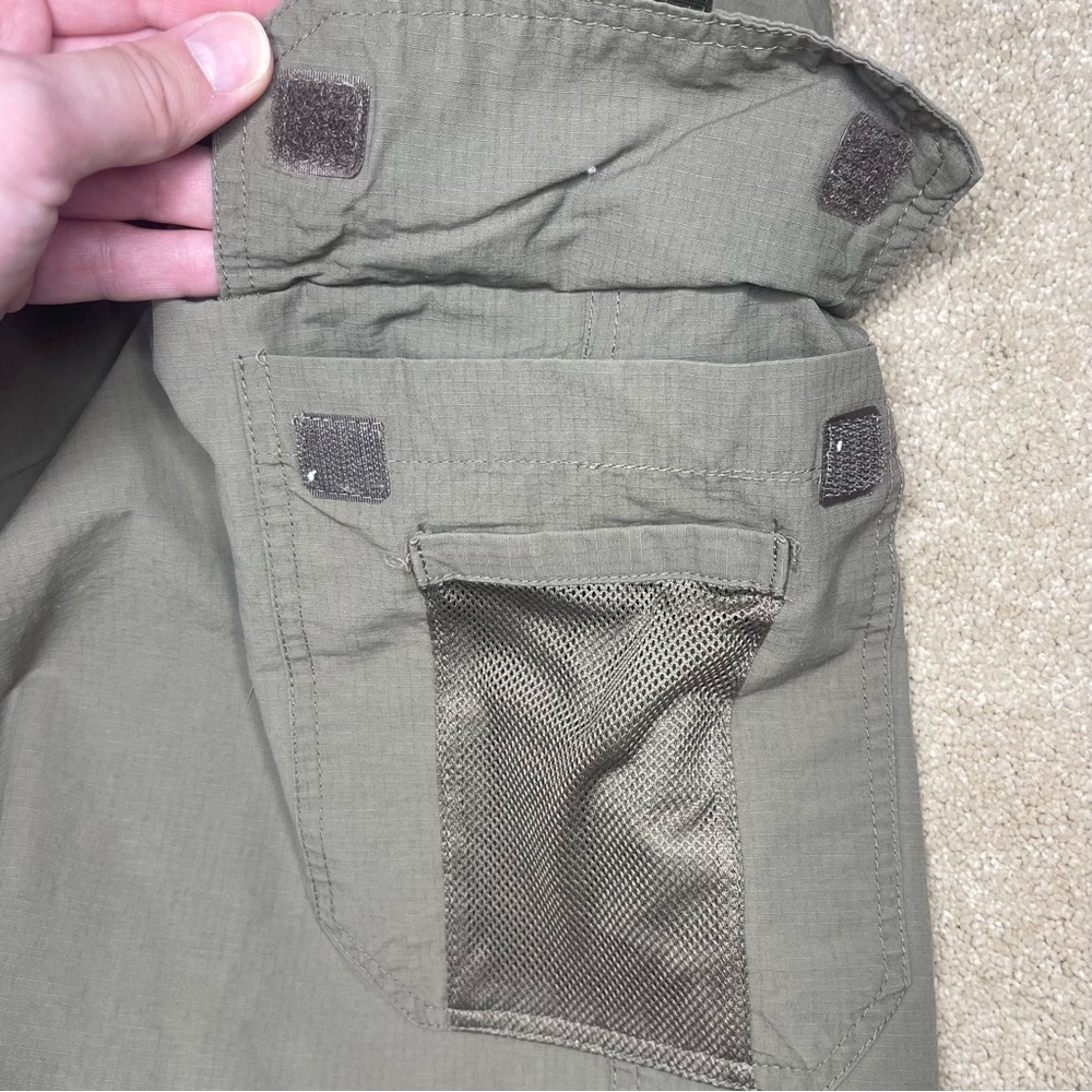 Lot of 2 Reel Legends Green Fishing Cargo Shorts - Picture 3 of 11